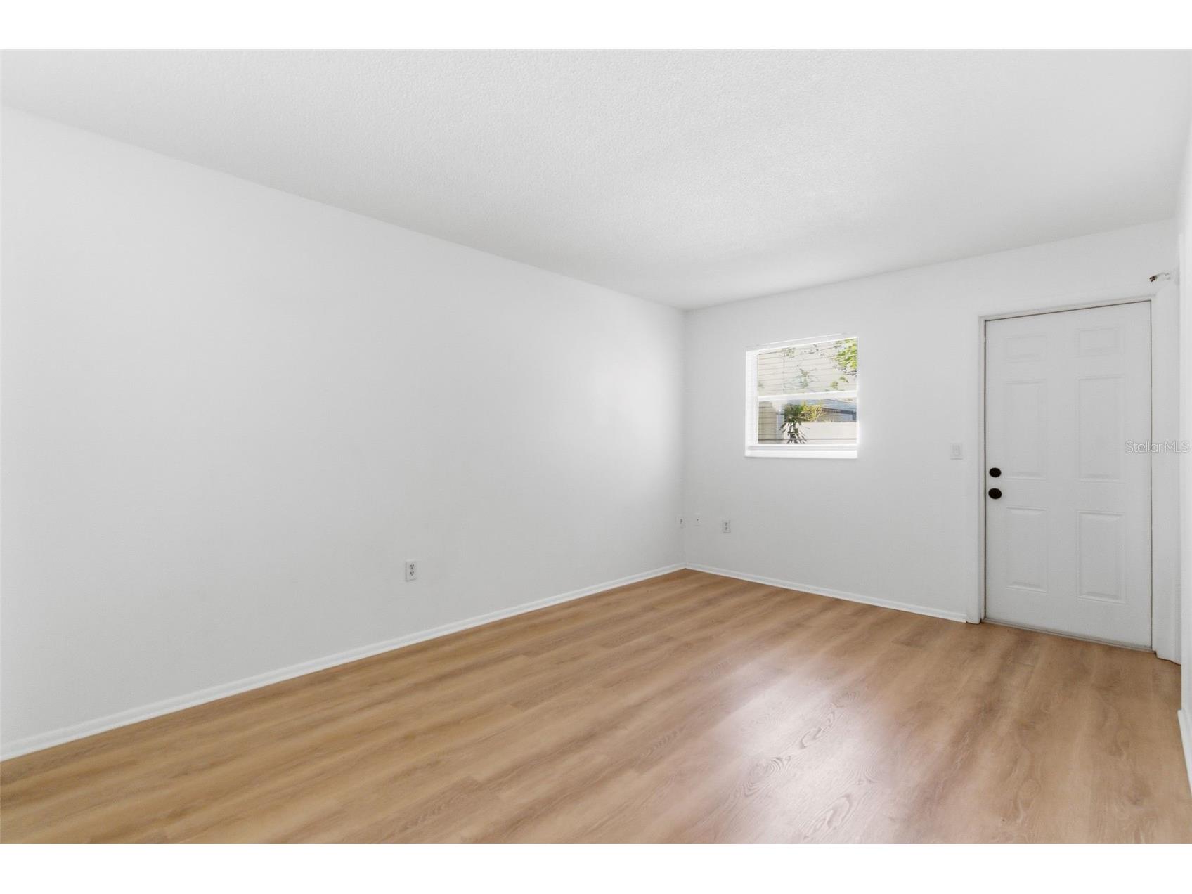 2227-2229 Montclair Drive #1&2 Sarasota FL 34231 A4677183 image14