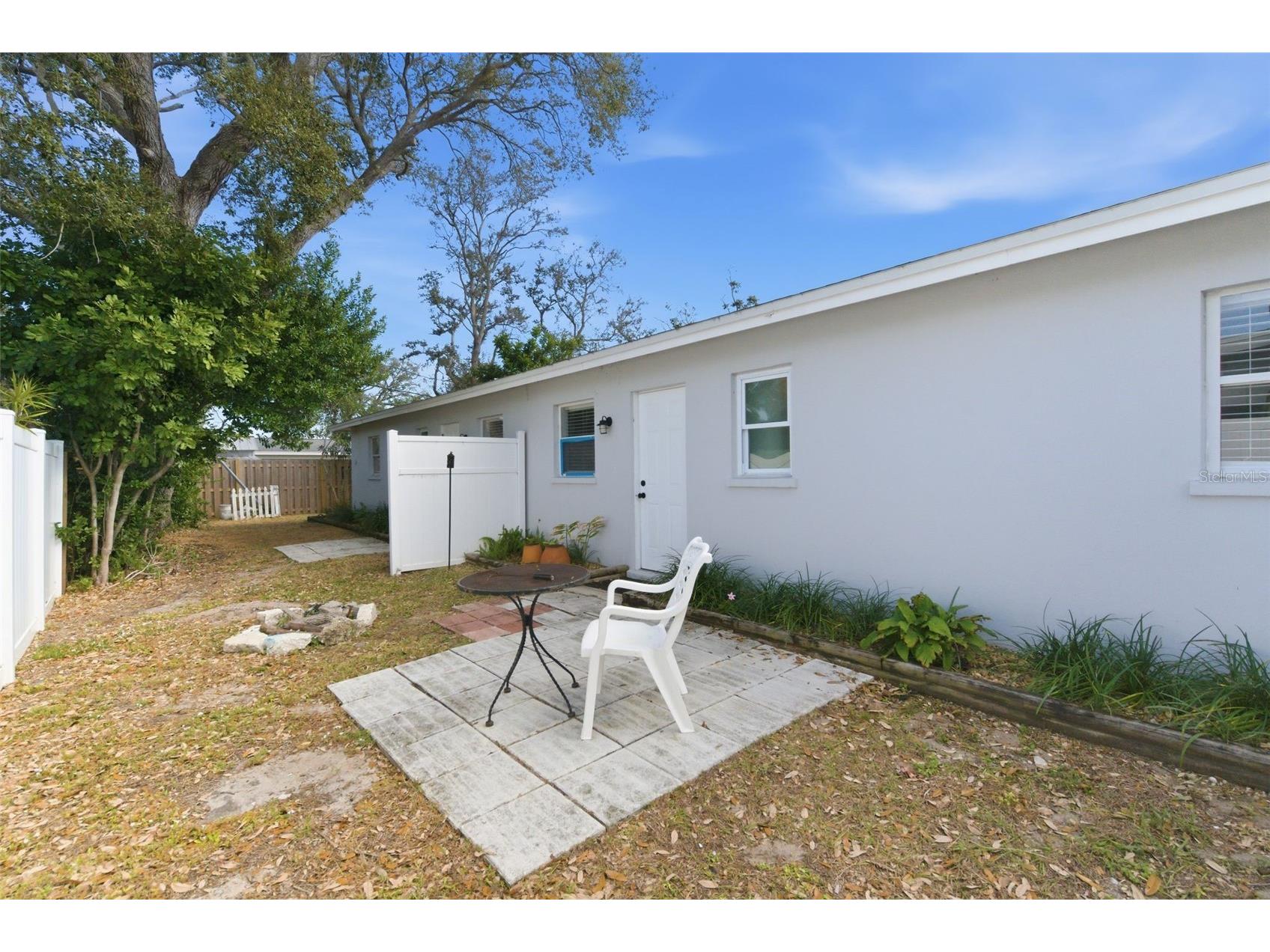 2227-2229 Montclair Drive #1&2 Sarasota FL 34231 A4677183 image37