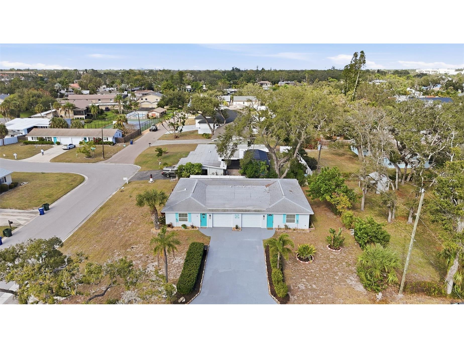 2227-2229 Montclair Drive #1&2 Sarasota FL 34231 A4677183 image41