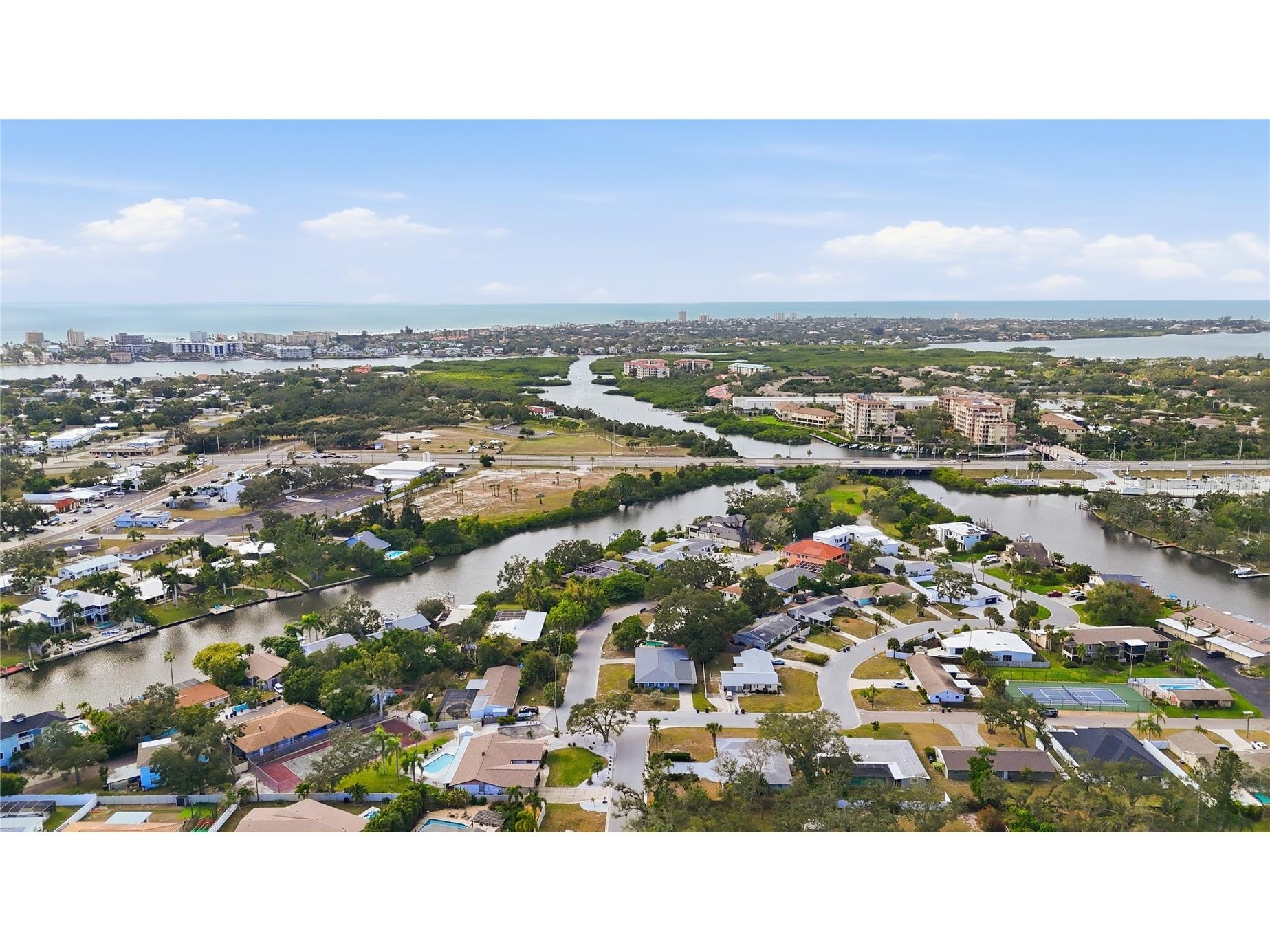 2227-2229 Montclair Drive #1&2 Sarasota FL 34231 A4677183 image47