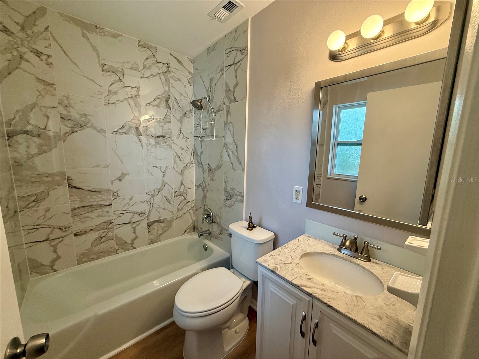 2227-2229 Montclair Drive #1&2 Sarasota FL 34231 A4677183 image9
