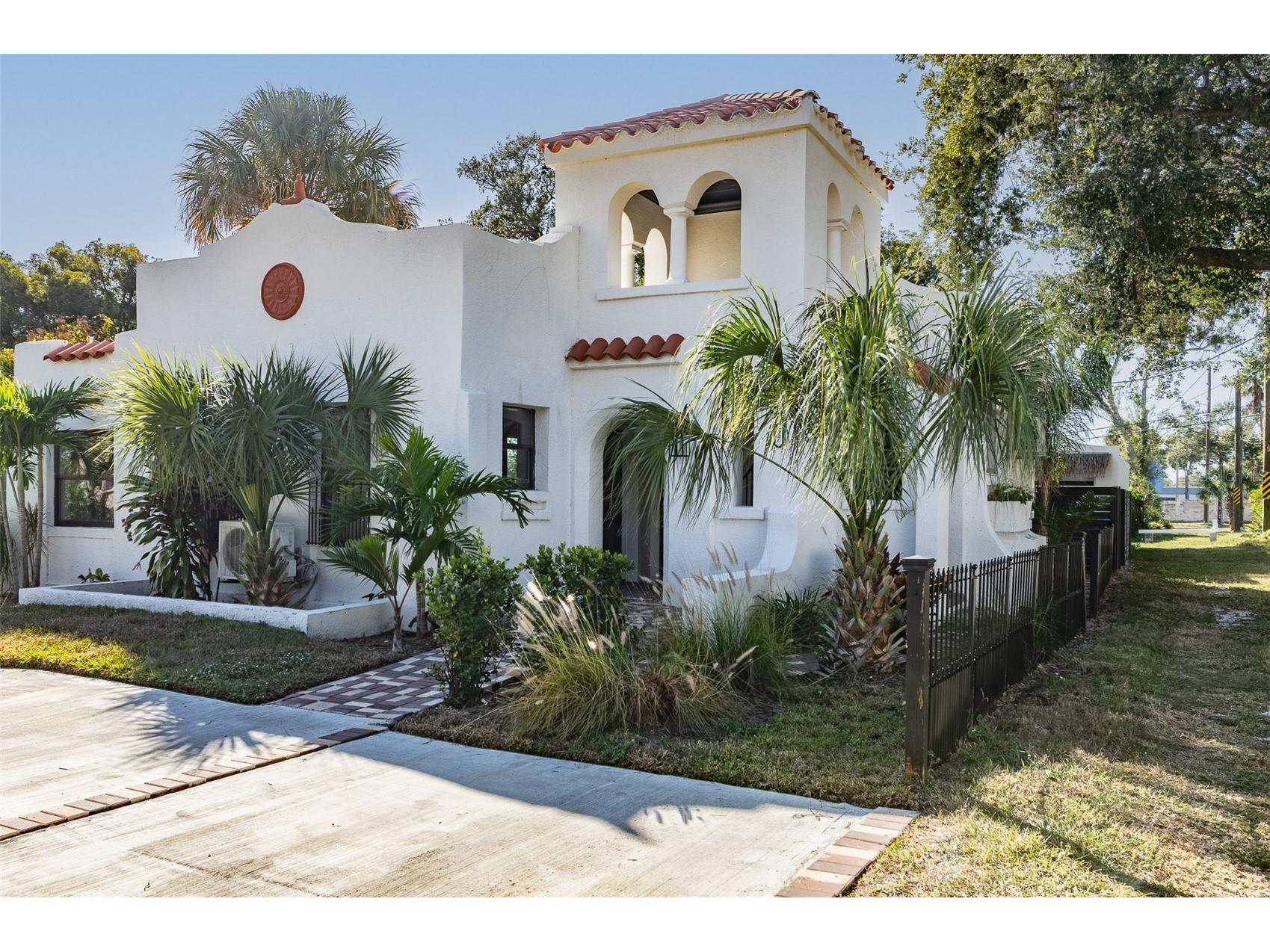 2227 29th Street S Saint Petersburg FL 33712 TB8450667 image2