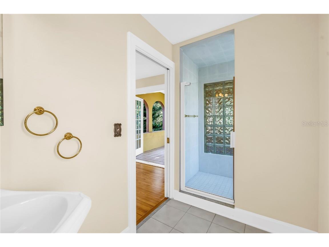 2227 Brevard Road NE Saint Petersburg FL 33704 TB8447118 image23