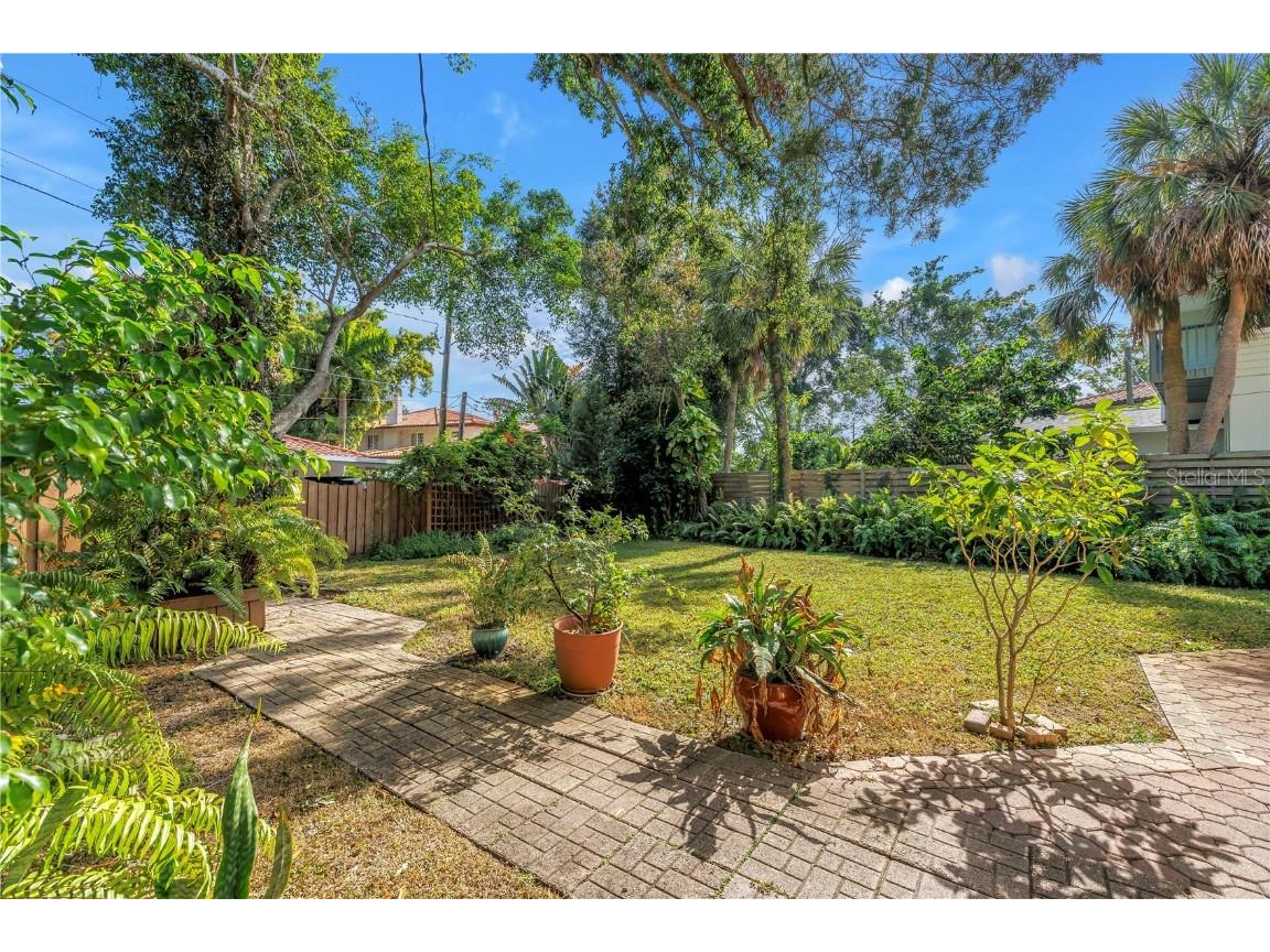 2227 Brevard Road NE Saint Petersburg FL 33704 TB8447118 image28