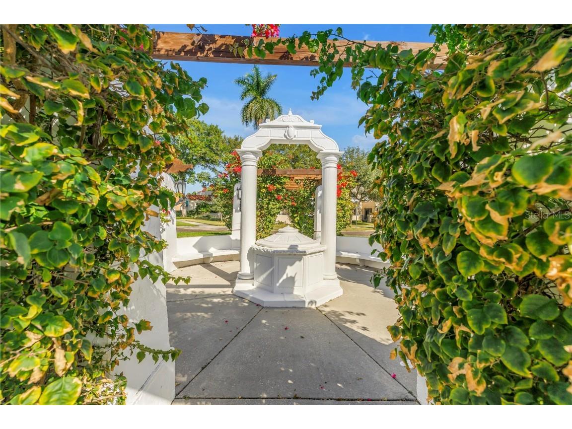 2227 Brevard Road NE Saint Petersburg FL 33704 TB8447118 image32