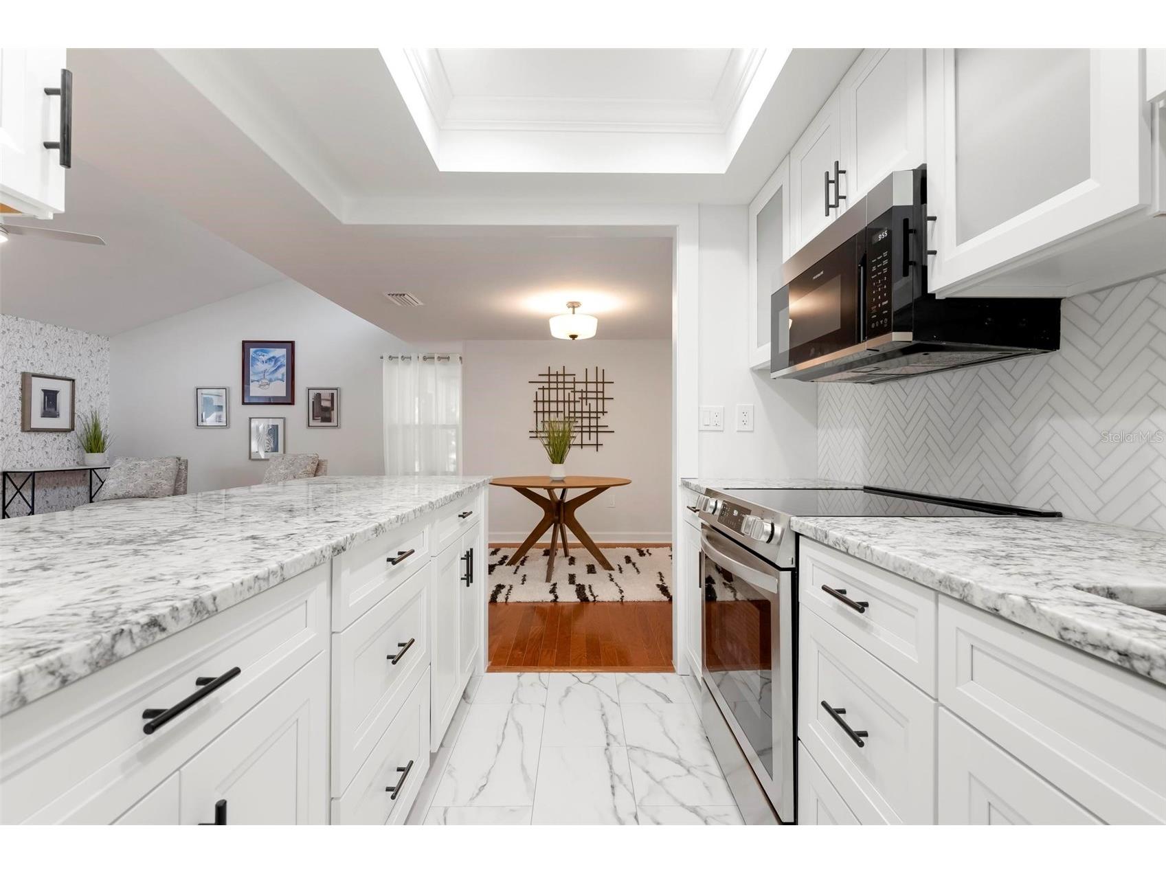 2227 Circlewood Drive #52 Sarasota FL 34231 A4696035 image12
