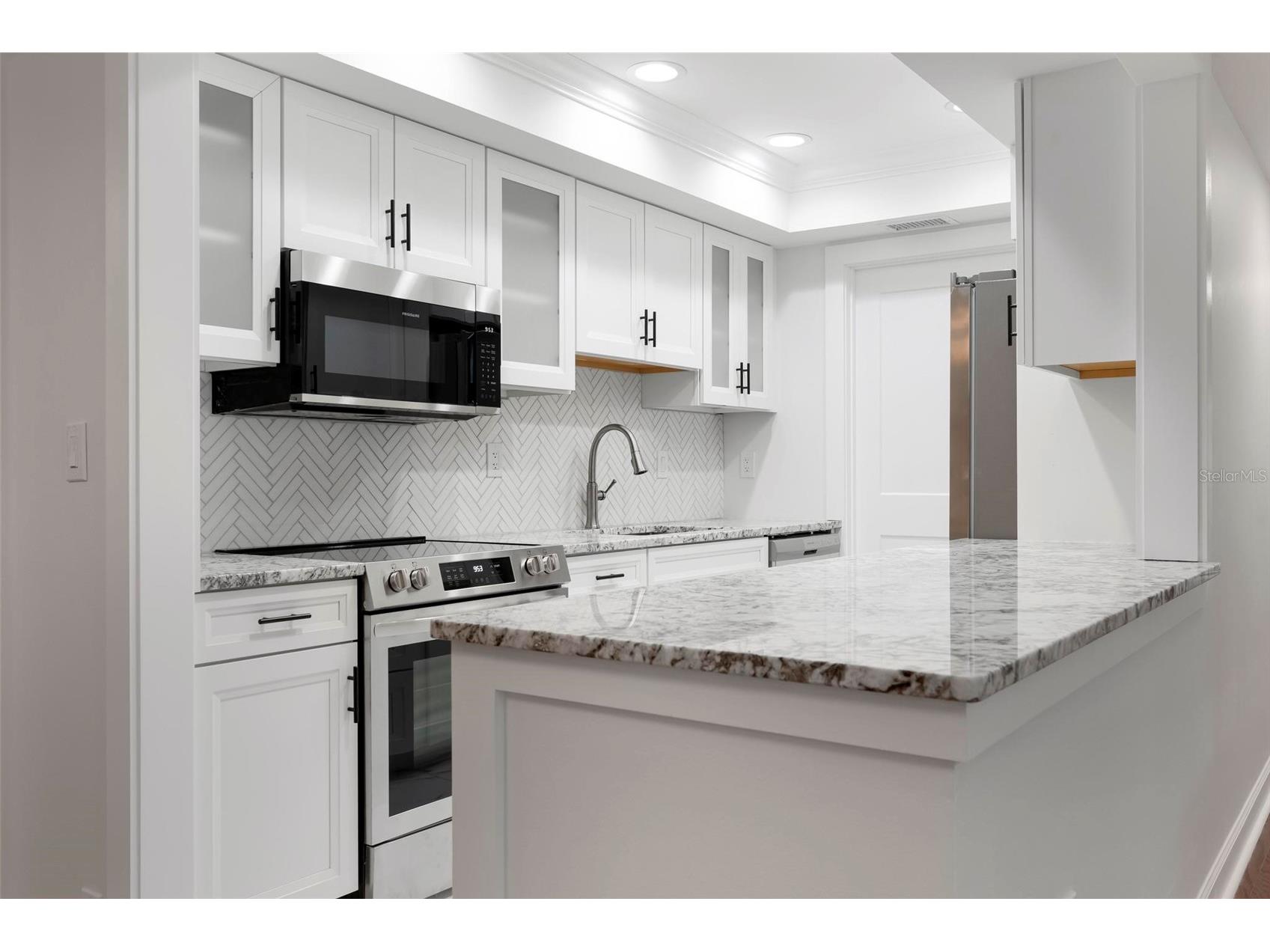 2227 Circlewood Drive #52 Sarasota FL 34231 A4696035 image13
