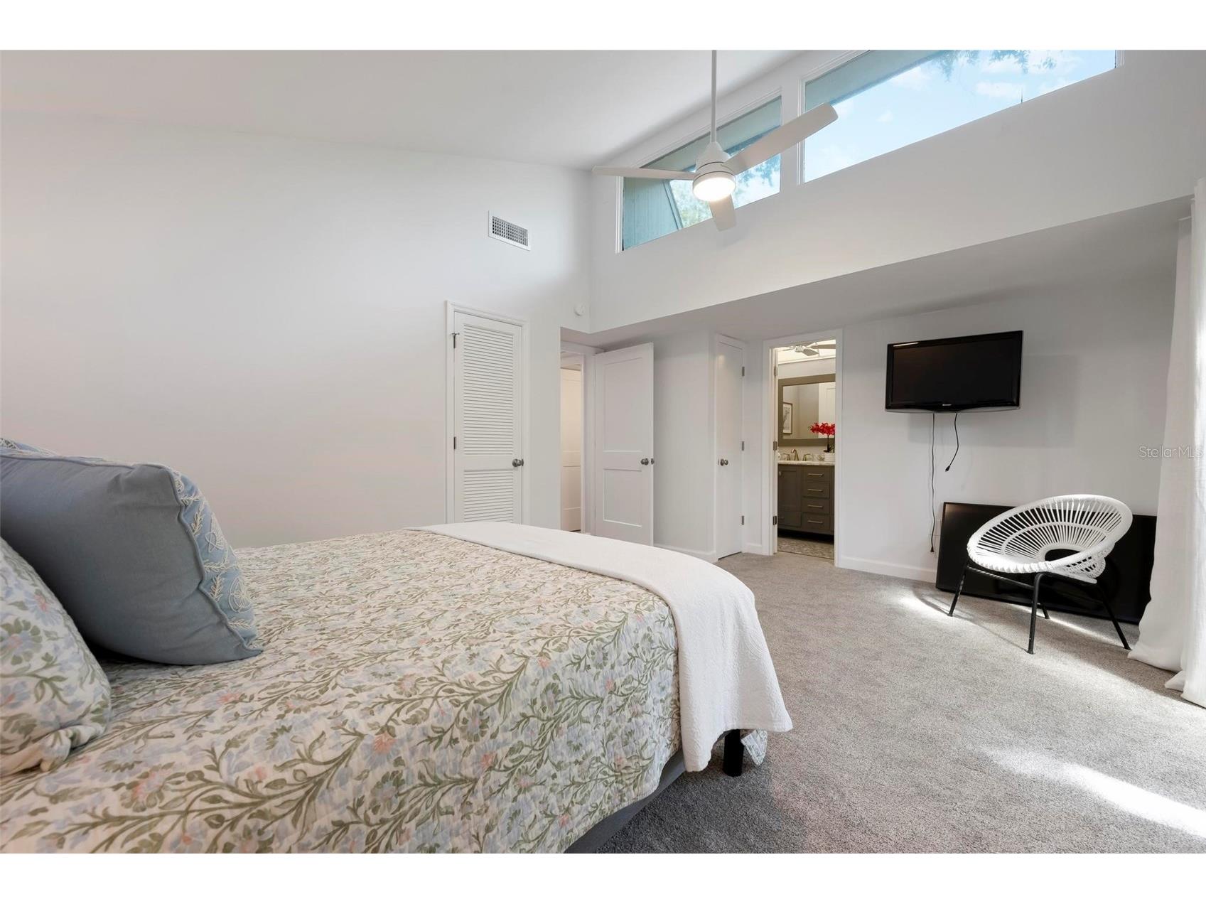 2227 Circlewood Drive #52 Sarasota FL 34231 A4696035 image14