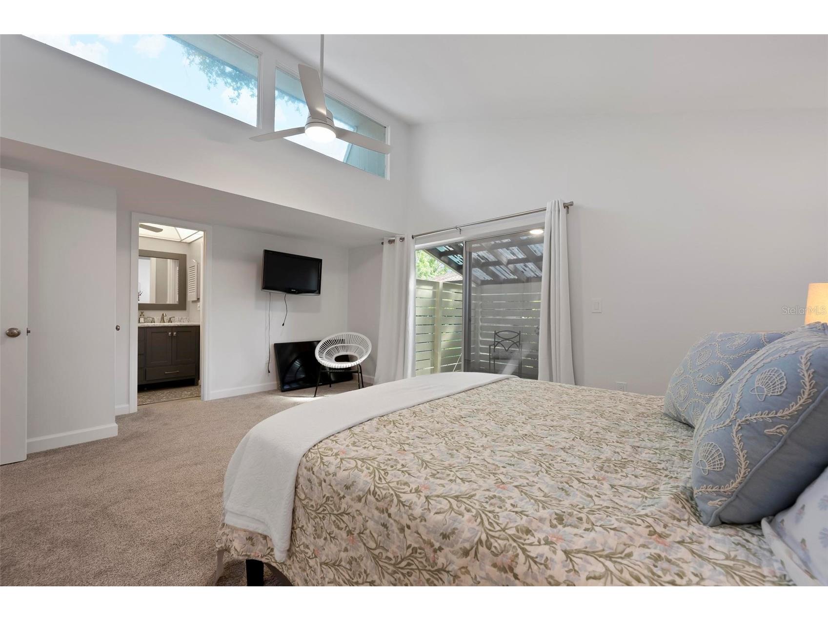 2227 Circlewood Drive #52 Sarasota FL 34231 A4696035 image16