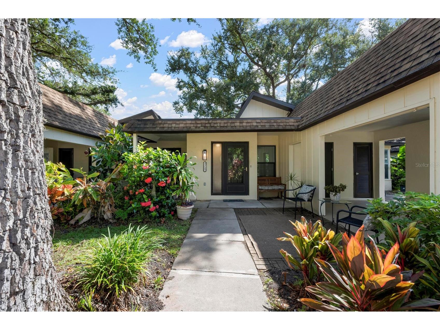2227 Circlewood Drive #52 Sarasota FL 34231 A4696035 image4