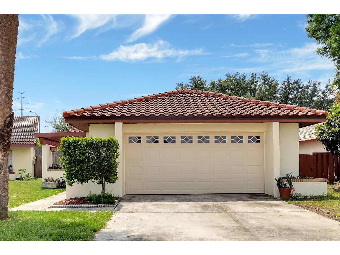 2227 Greenview Circle Orlando FL 32808 O6131530 image1