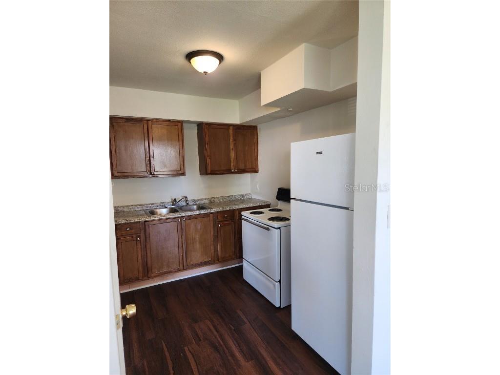 2227 Highland Street #2 Saint Petersburg FL 33705 TB8438853 image3