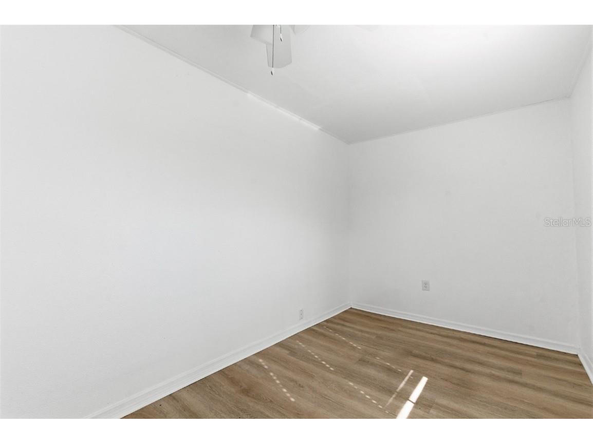 2227 Montclair Drive Sarasota FL 34231 A4677183 image3