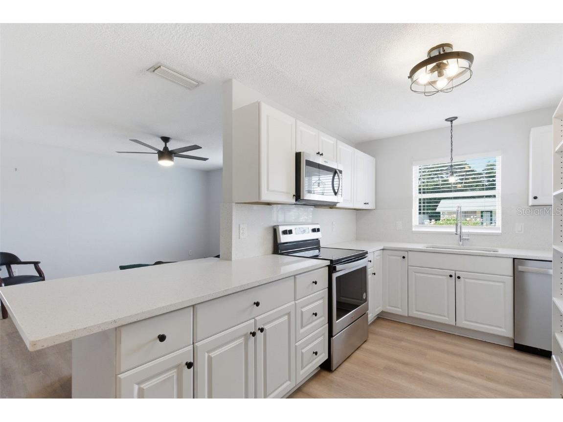 2227 Montclair Drive Sarasota FL 34231 A4677183 image37