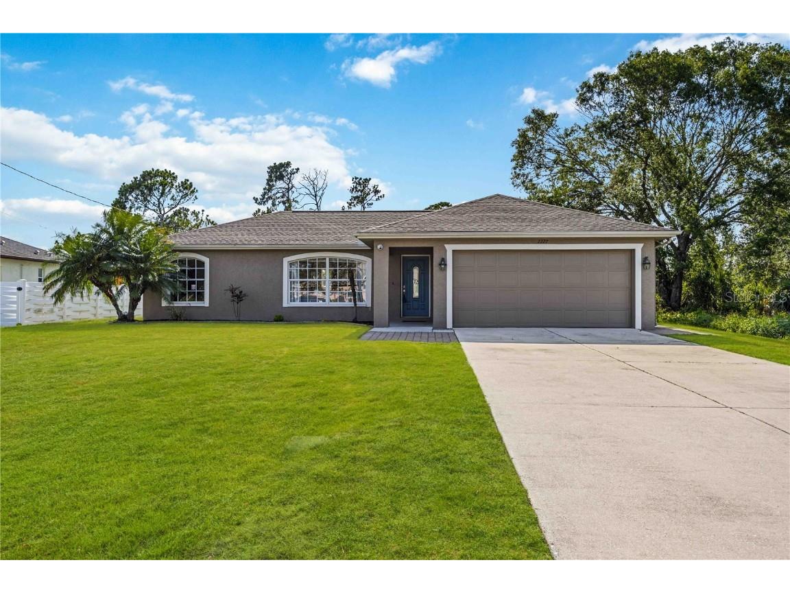 2227 N Chamberlain Boulevard North Port FL 34286 A4573619 image1