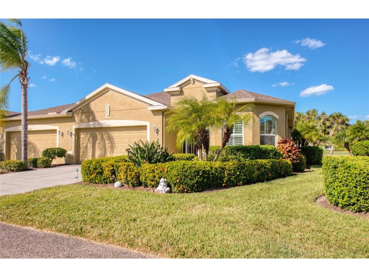 2227 Nottingham Greens Drive Sun City Center FL 33573 TB8441985 image2