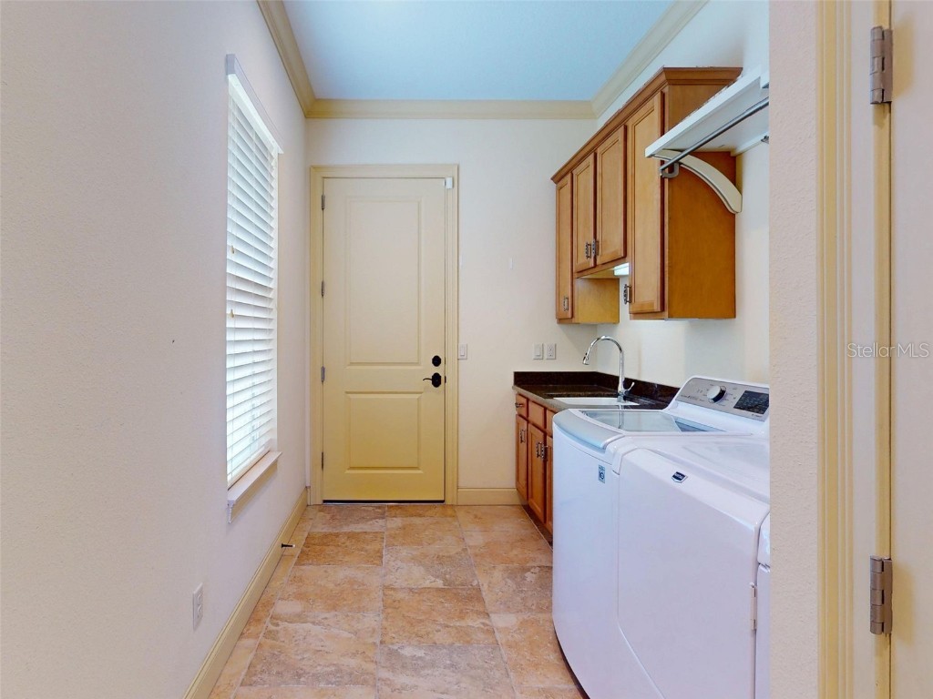 2227 S Palmetto Avenue South Daytona FL 32119 - HALIFAX RIVER V4944999 image38