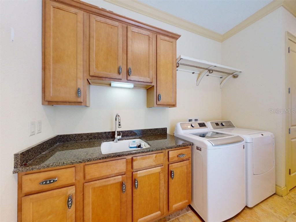 2227 S Palmetto Avenue South Daytona FL 32119 - HALIFAX RIVER V4944999 image39