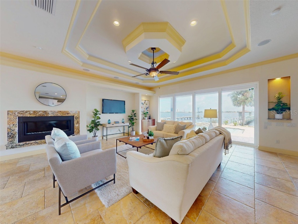 2227 S Palmetto Avenue South Daytona FL 32119 - HALIFAX RIVER V4944999 image9