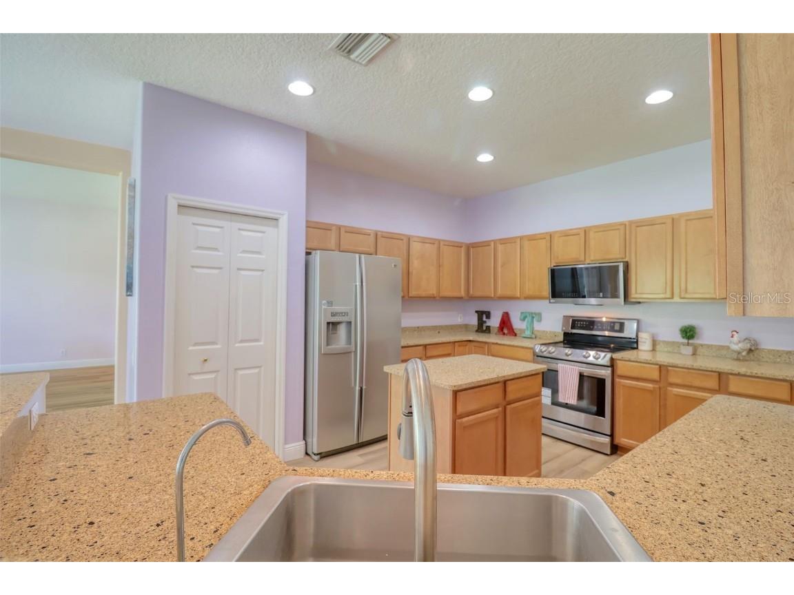 2228 Hannah Way S Dunedin FL 34698 TB8396786 image10