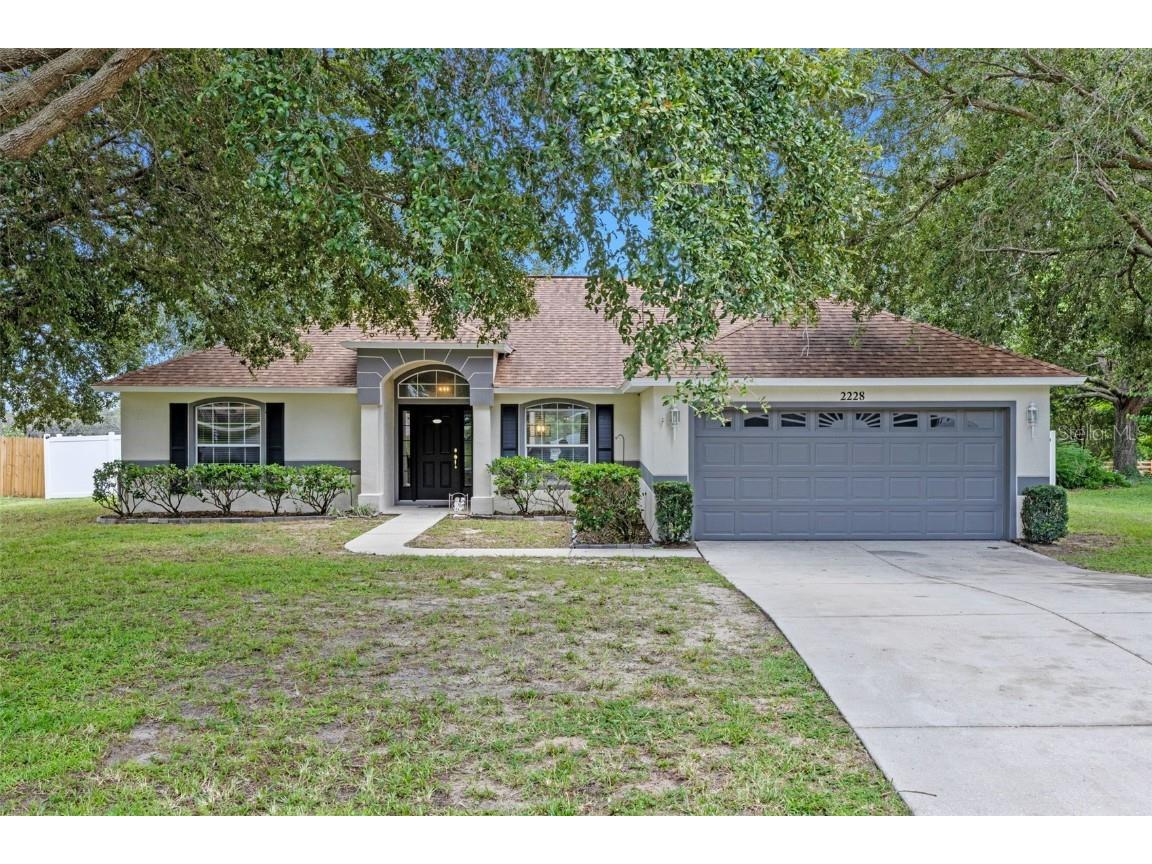 2228 Lake Pointe Circle Leesburg FL 34748 G5101629 image1