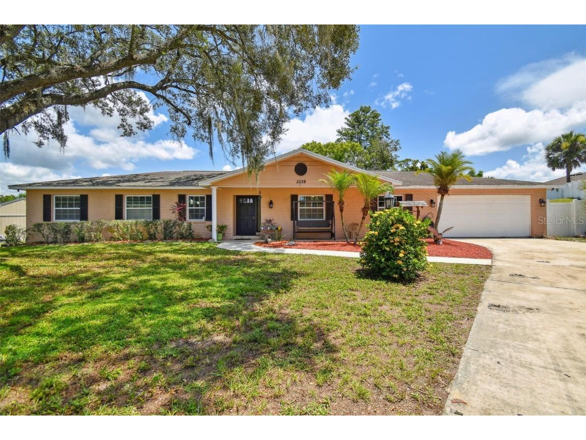 2228 Malibu Drive Brandon FL 33511 U8208411 image1