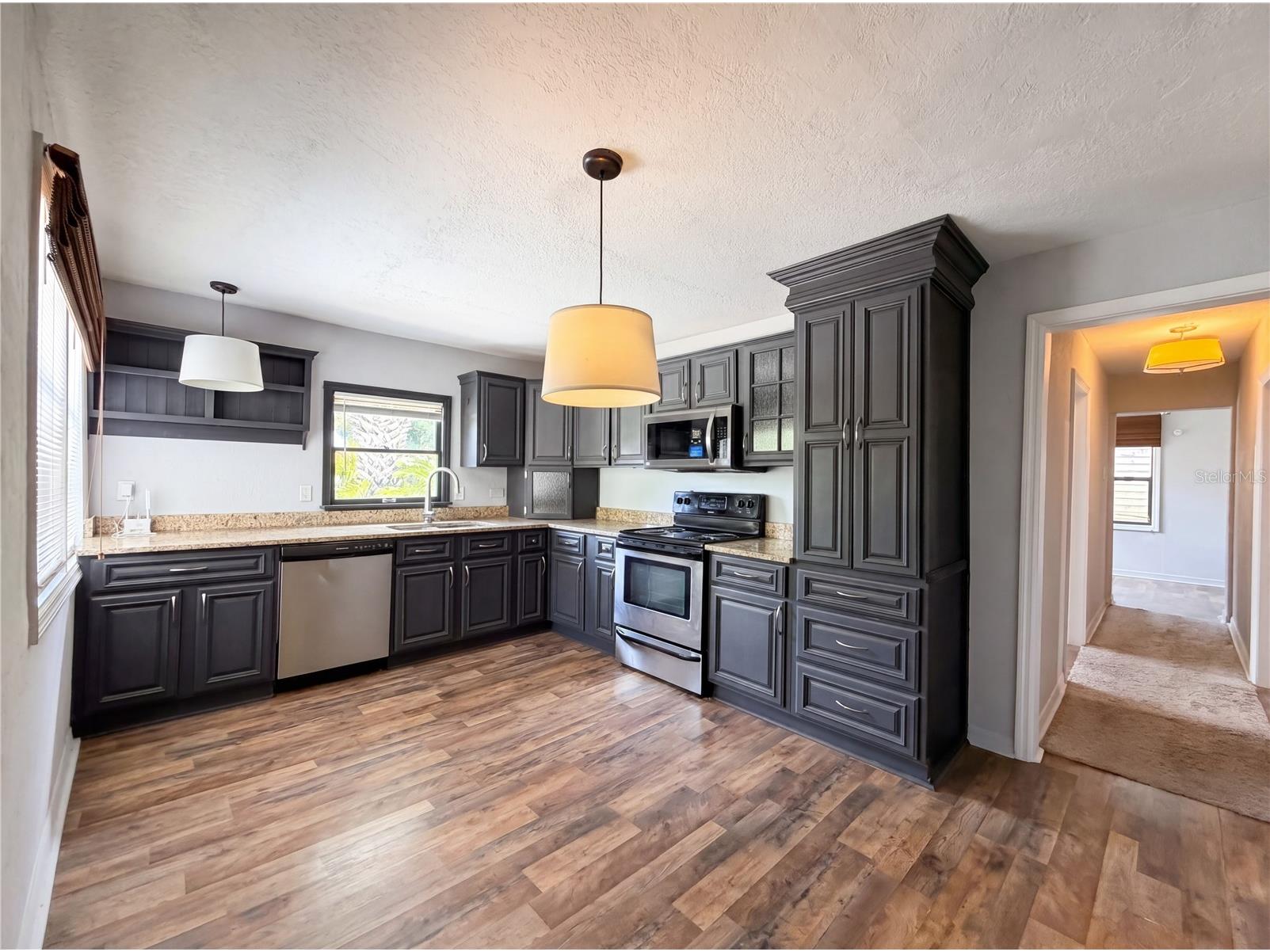 2228 N Orange Avenue Sarasota FL 34234 O6408224 image2