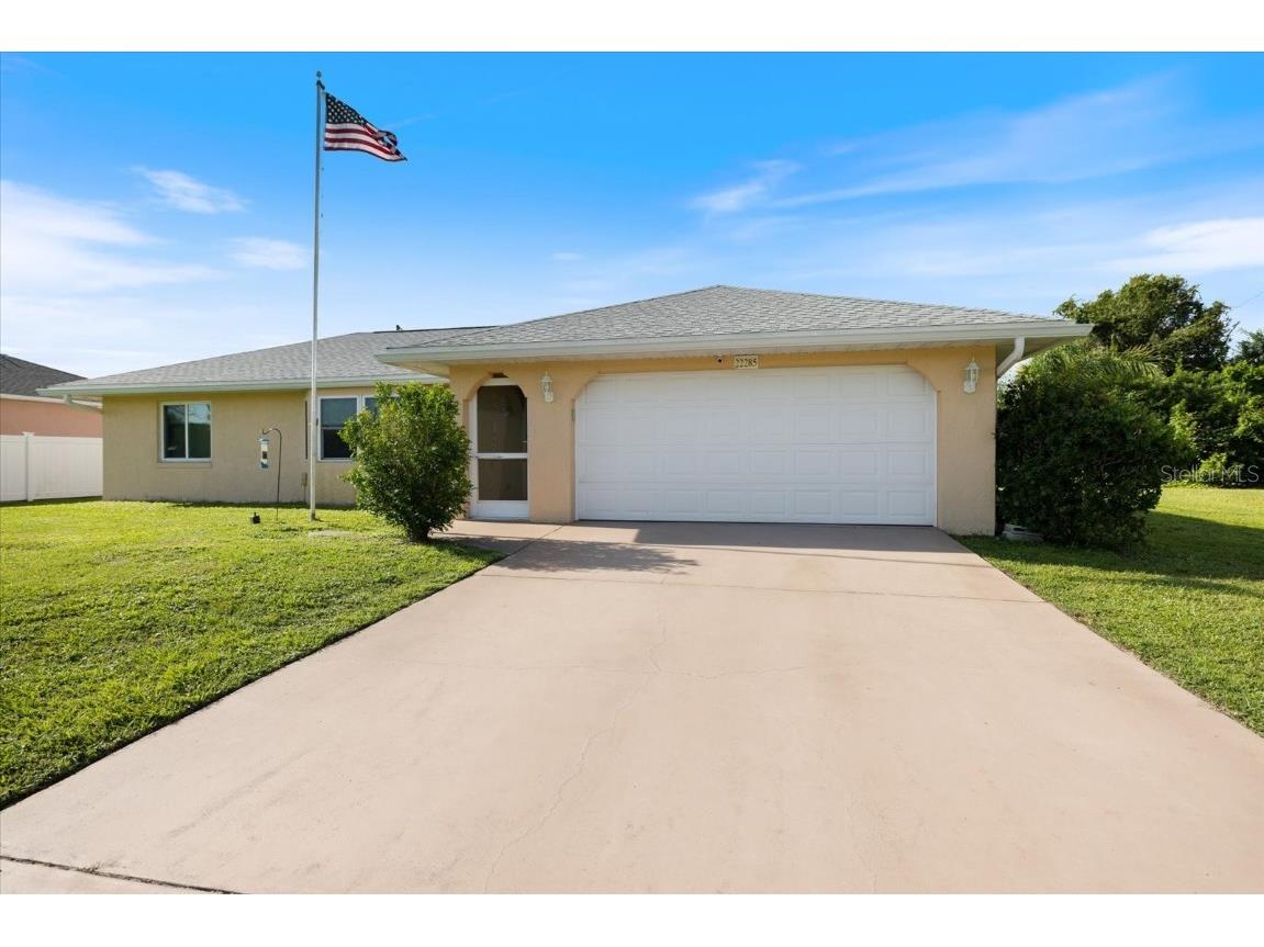 22285 Columbus Avenue Port Charlotte FL 33954 A4663683 image3