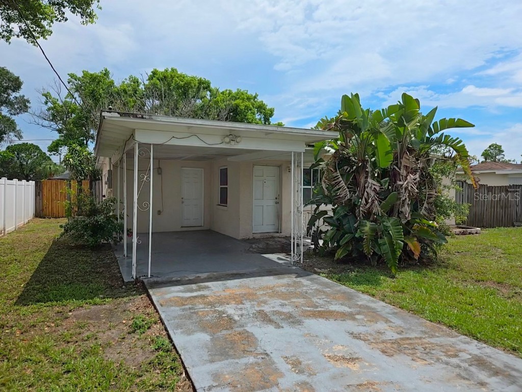 2229 Casa Vista Drive Palm Harbor FL 34683 W7866686 image1