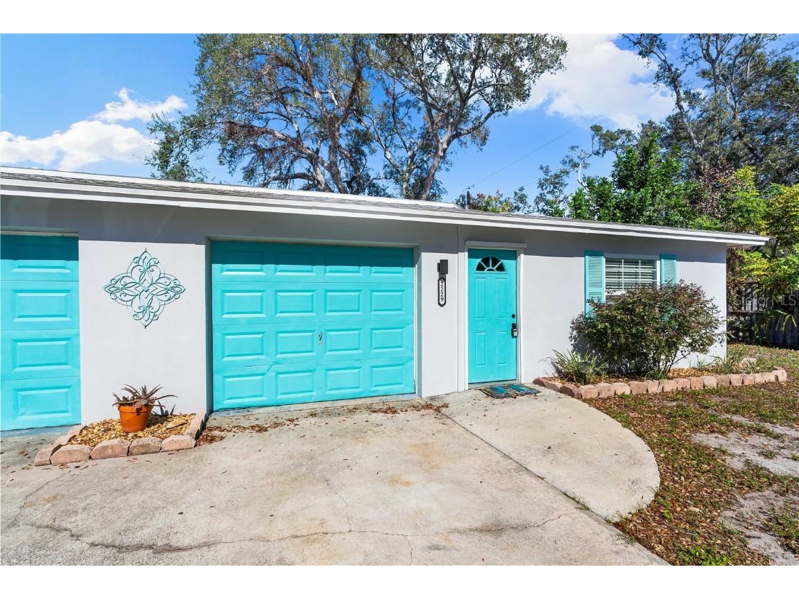 2229 Montclair Drive Sarasota FL 34231 A4581502 image1