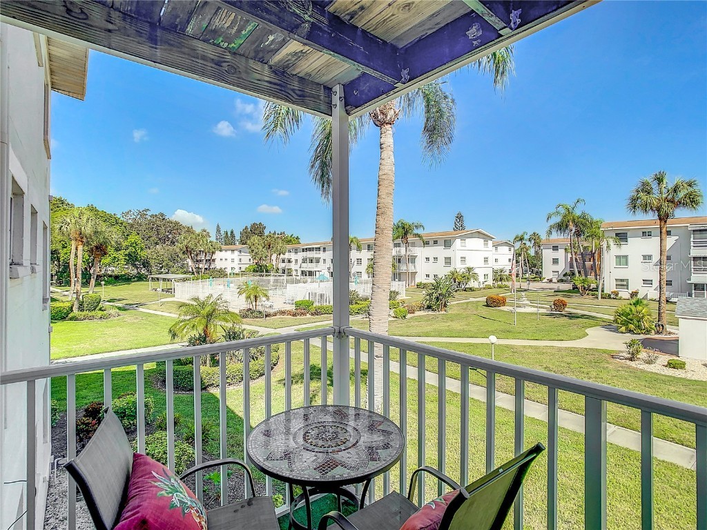 2229 Sunset Drive #E21 Bradenton FL 34207 A4582917 image1