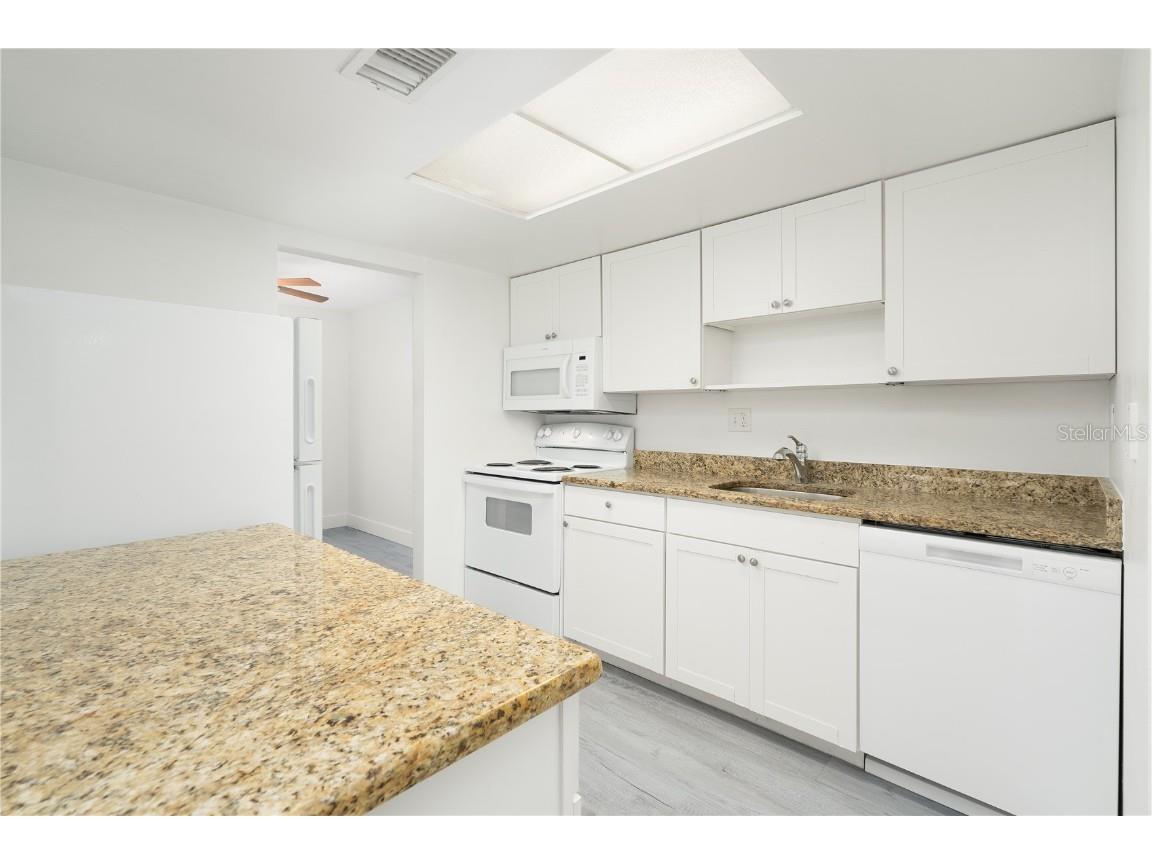 22291 Westchester Boulevard #206 Port Charlotte FL 33952 C7517625 image10