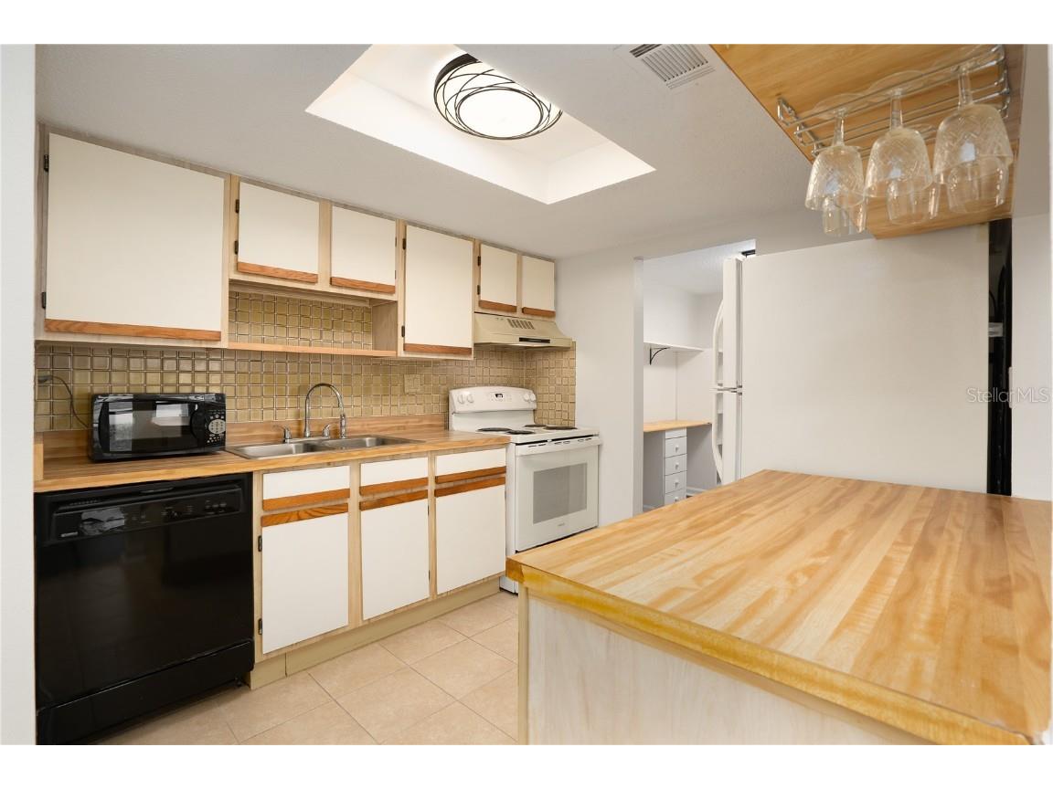 22291 Westchester Boulevard #301 Port Charlotte FL 33952 C7517626 image8