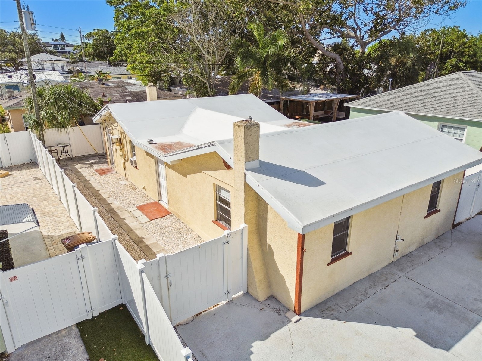 223 148th Avenue E Madeira Beach FL 33708 TB8515236 image1