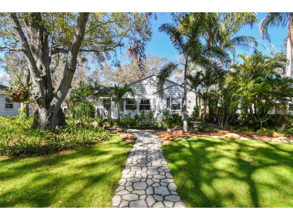 223 33rd Avenue N Saint Petersburg FL 33704 TB8352257 image1