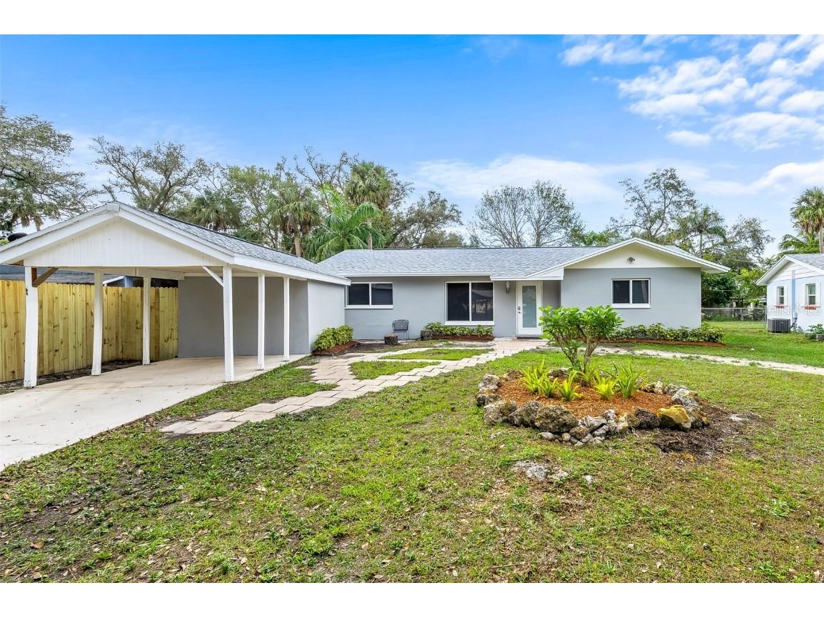 223 Avacado Court Fort Myers FL 33905 C7486803 image1