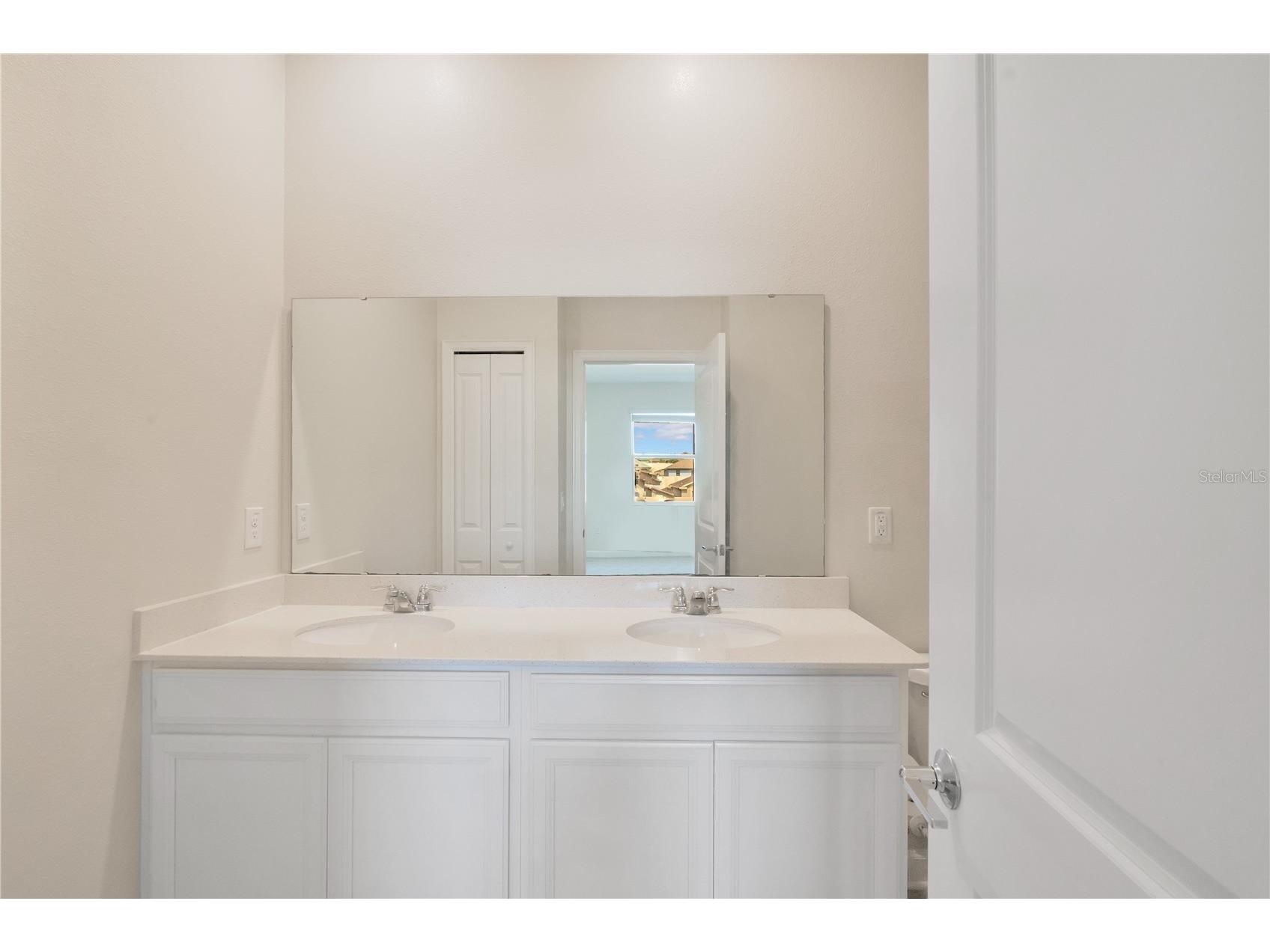 223 Bergamot Loop Davenport FL 33837 O6416720 image13