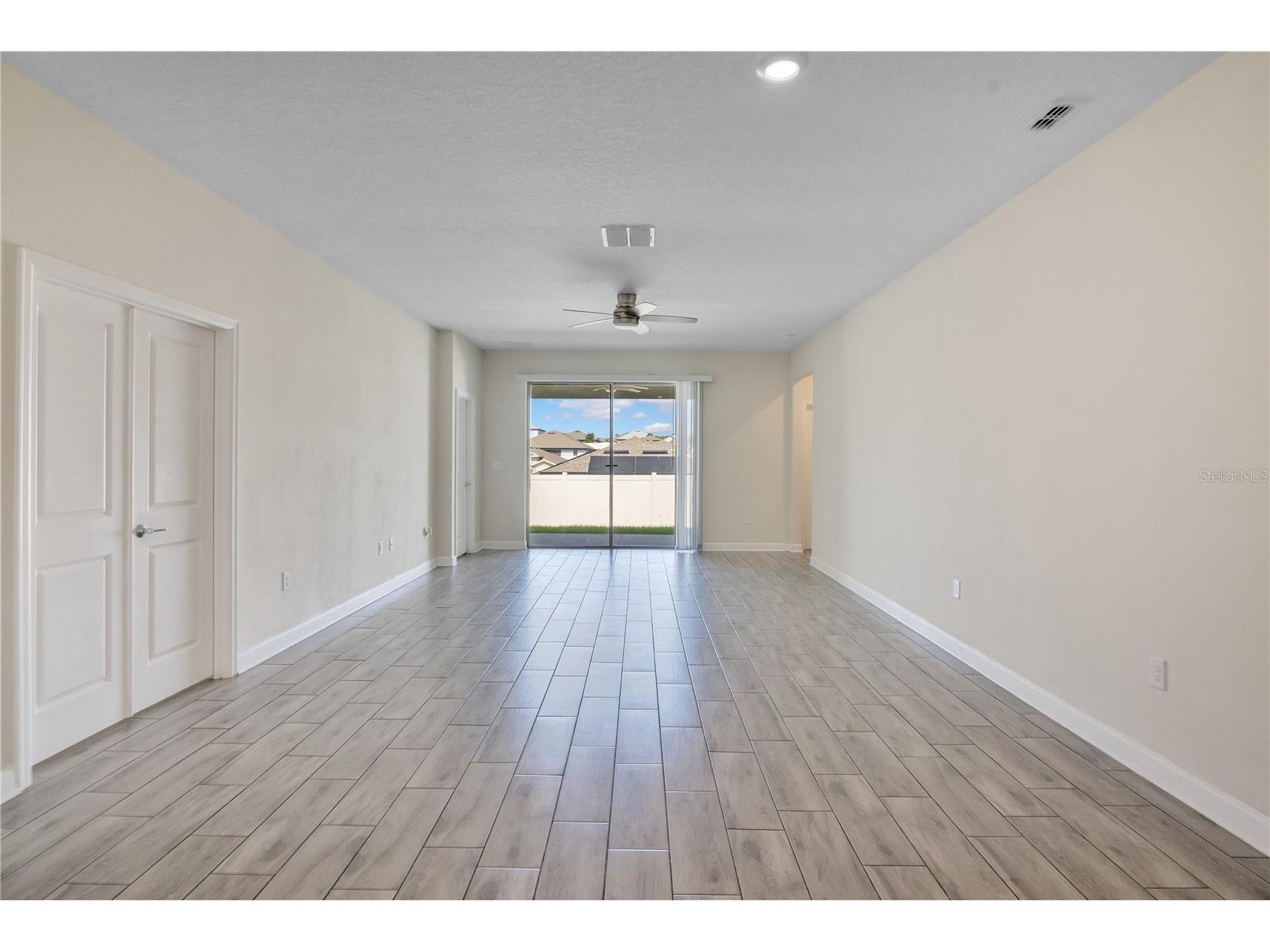 223 Bergamot Loop Davenport FL 33837 O6416720 image8