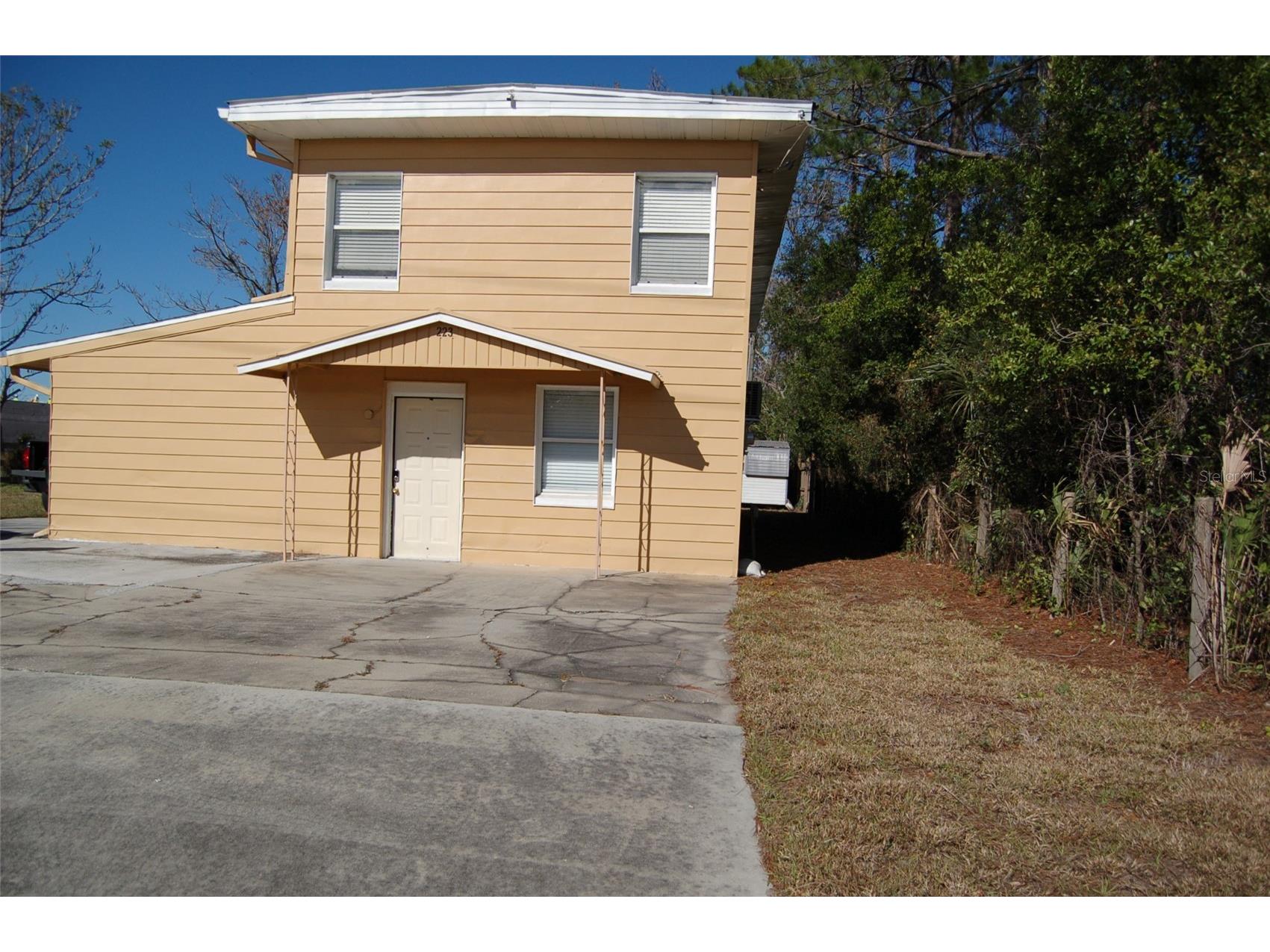 223 County Road 466a Fruitland Park FL 34731 O6374639 image1