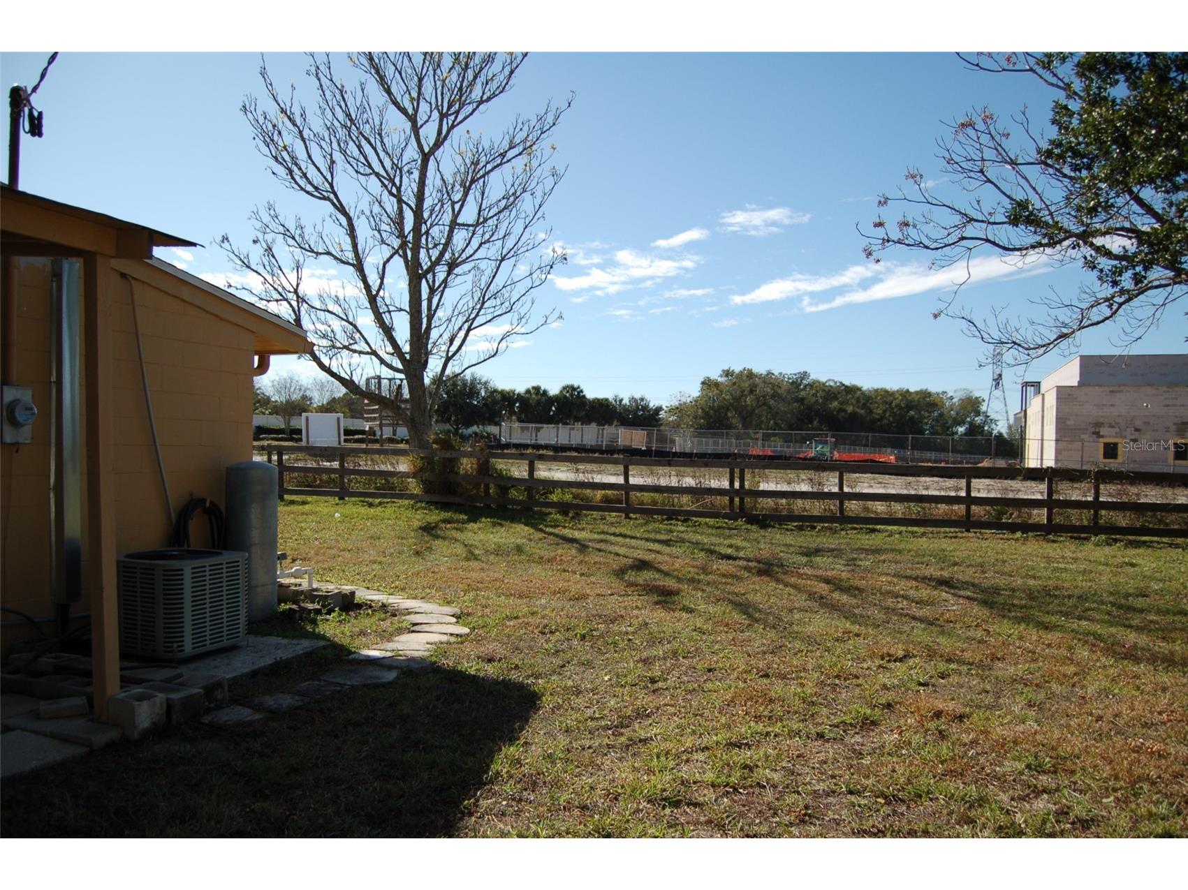 223 County Road 466a Fruitland Park FL 34731 O6374639 image3