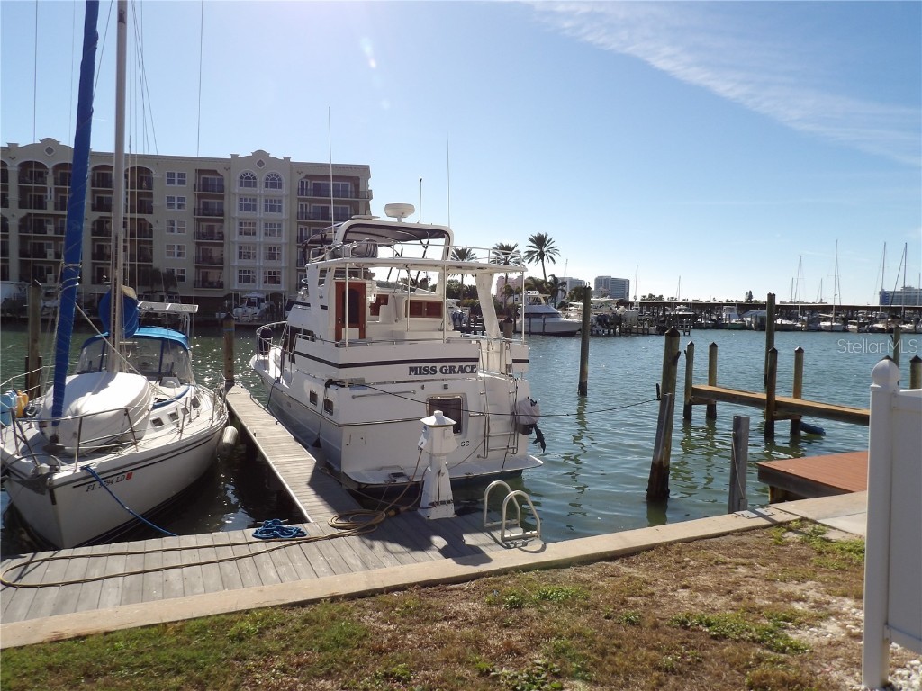223 Dolphin Point #00 Clearwater FL 33767 U8231179 image1