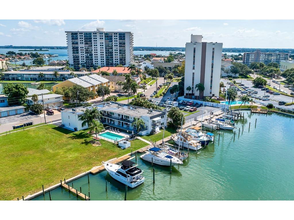 223 Dolphin Point Clearwater Beach FL 33767 TB8529495 image16