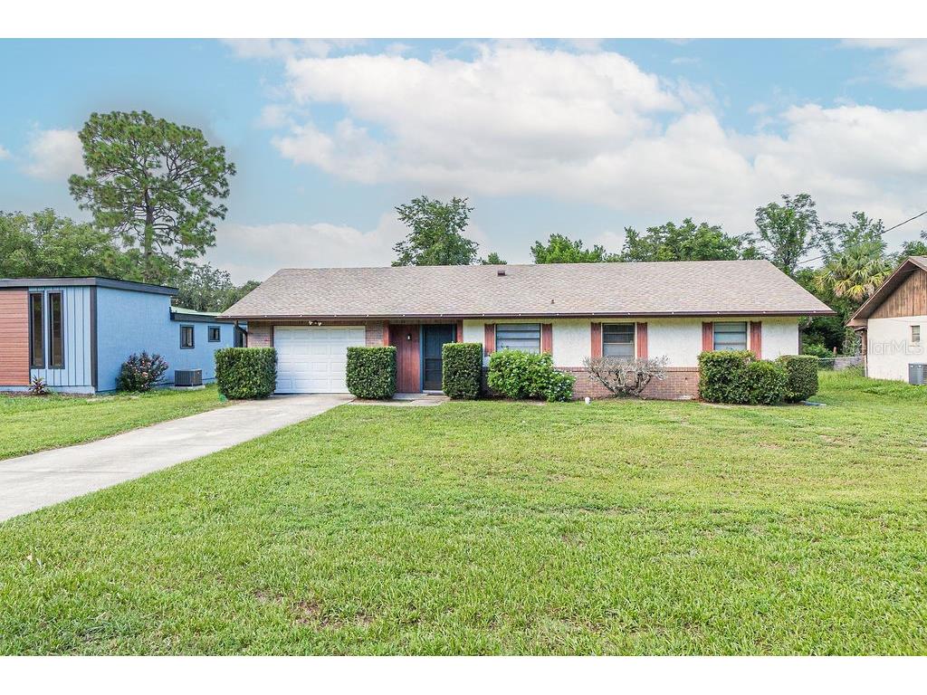 223 E Fern Drive Orange City FL 32763 V4943962 image1