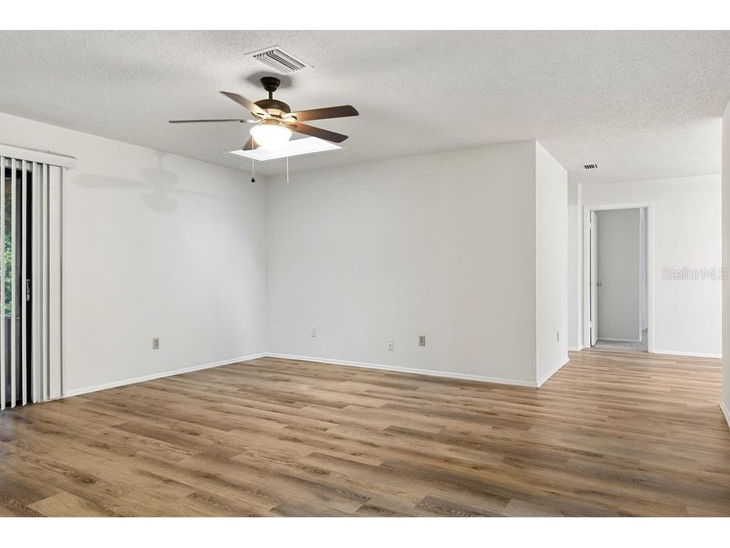 223 E Fern Drive Orange City FL 32763 V4943962 image2