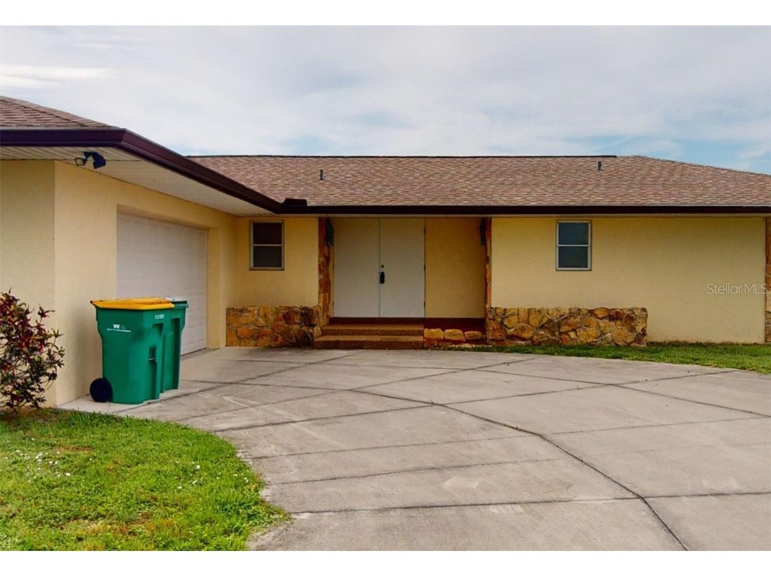 223 E Tarpon Boulevard NW Port Charlotte FL 33952 C7476906 image1
