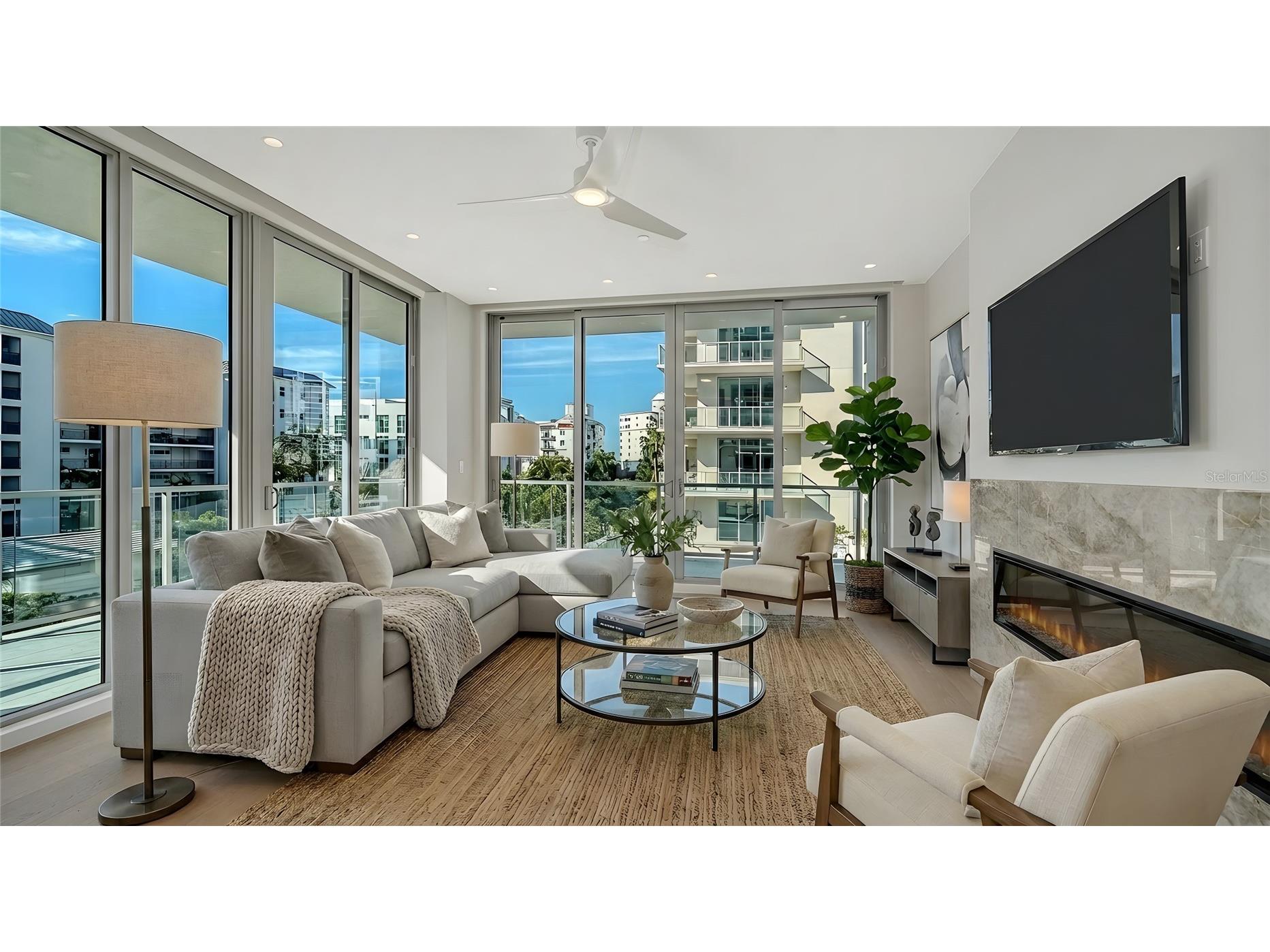 223 Golden Gate Point #302 Sarasota FL 34236 - SARASOTA BAY A4682563 image3