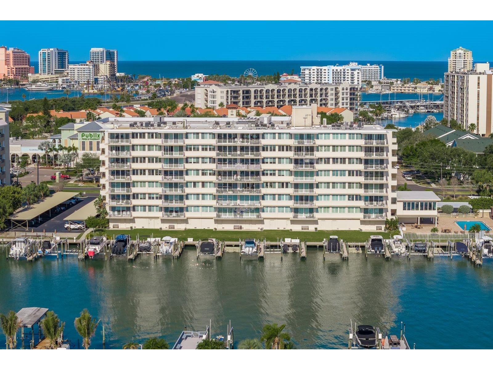 223 Island Way #2D Clearwater Beach FL 33767 TB8504217 image1