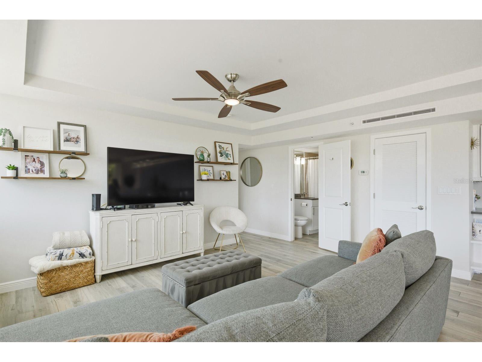 223 Island Way #2D Clearwater Beach FL 33767 TB8504217 image13
