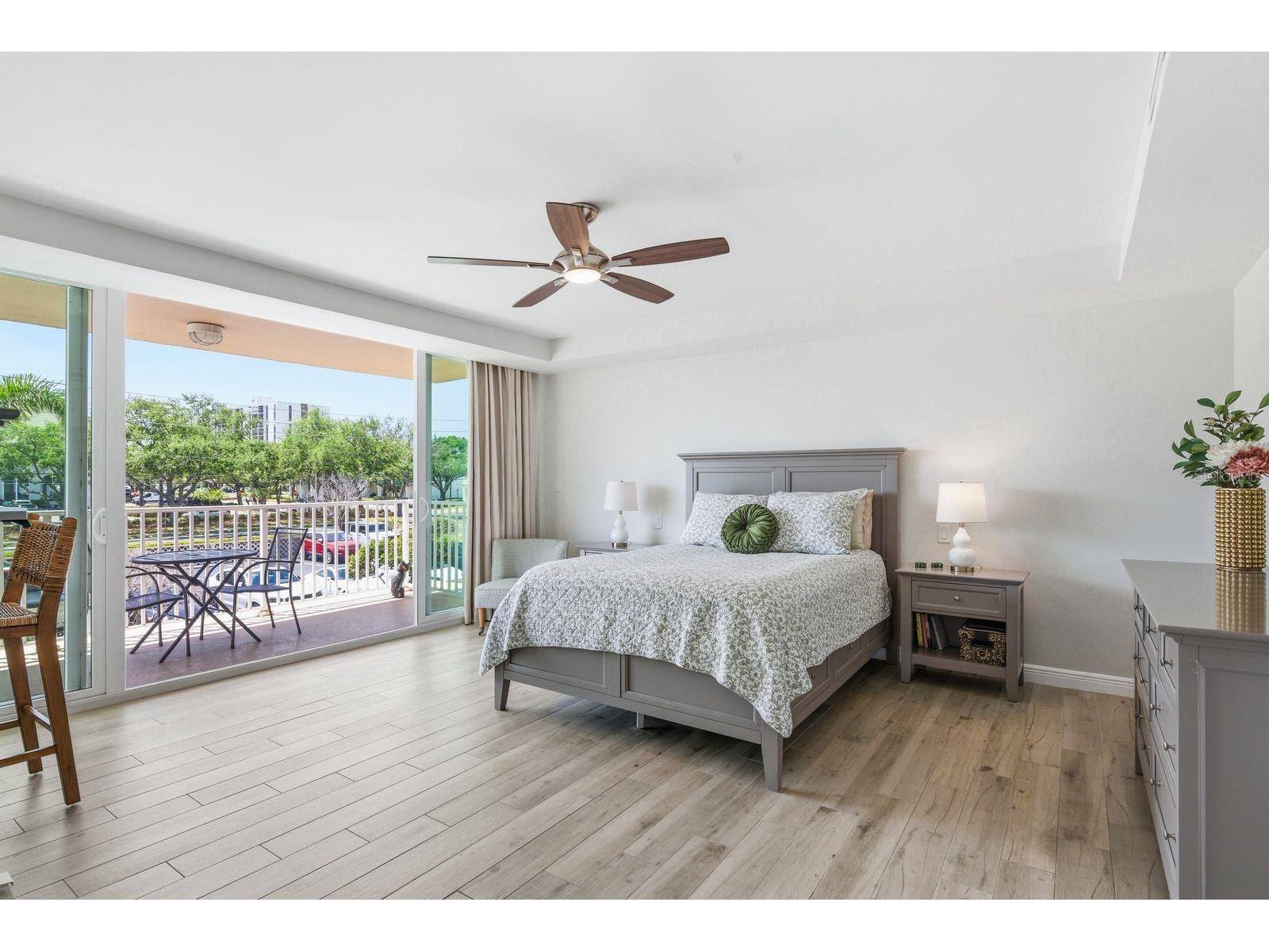 223 Island Way #2D Clearwater Beach FL 33767 TB8504217 image15