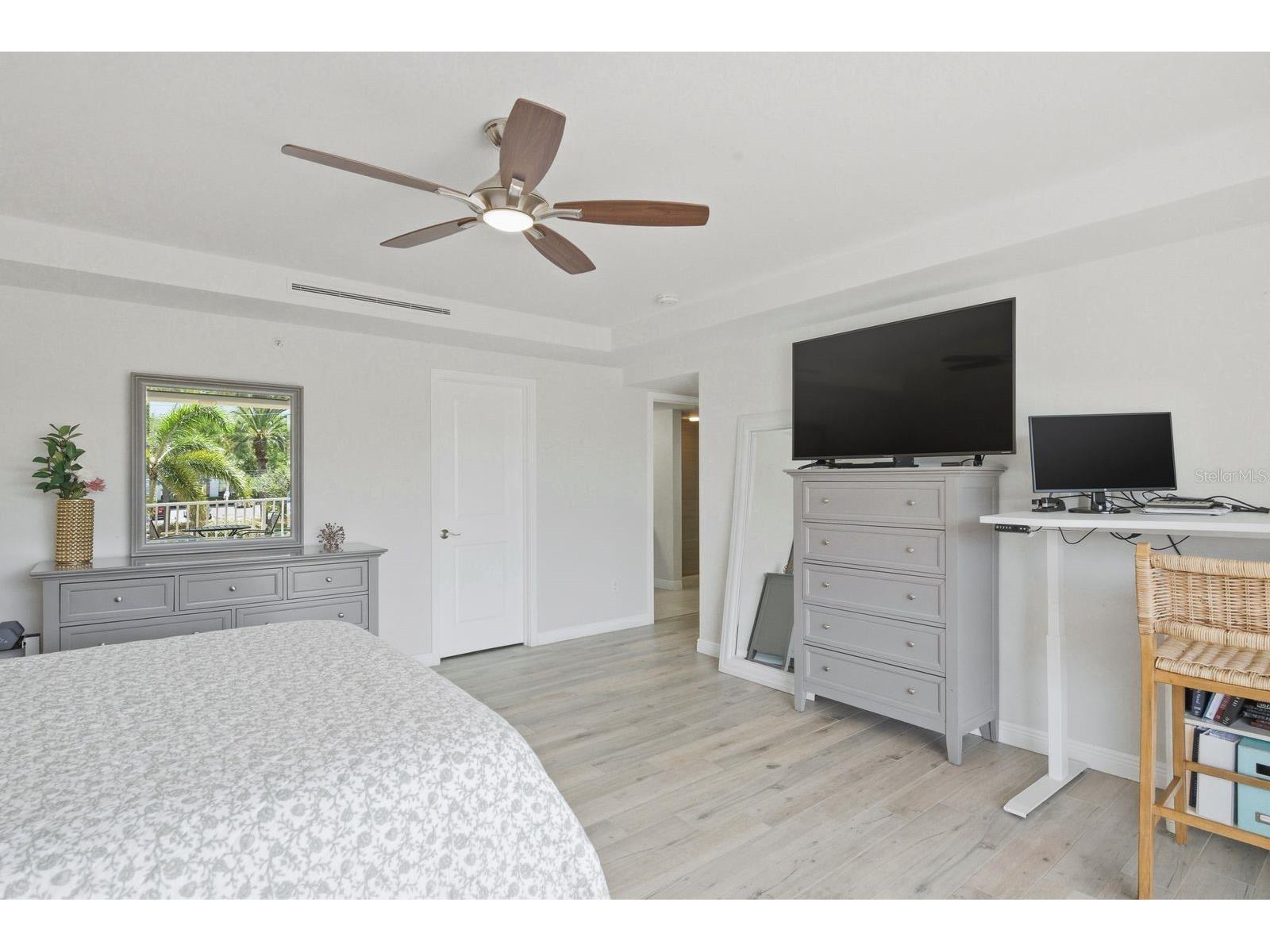 223 Island Way #2D Clearwater Beach FL 33767 TB8504217 image17
